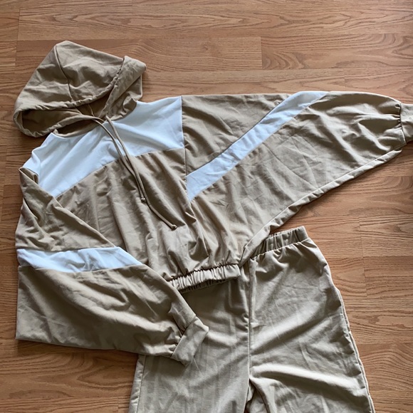 Hoodie/Jogger SET - Picture 2 of 5